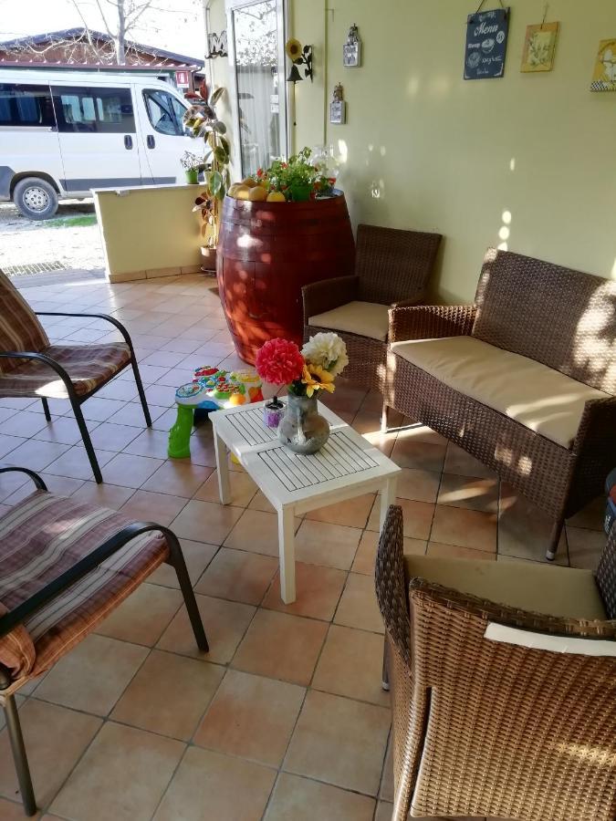 Casadolcecasalatina Acomodação com café da manhã Exterior foto